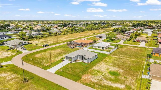 3227 NE 13th PL, Cape Coral, FL 33909