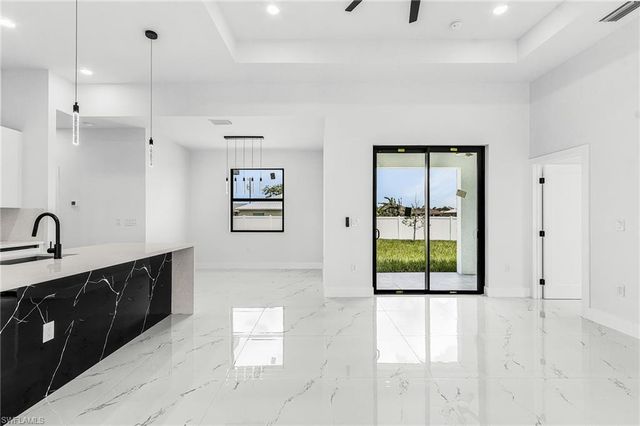 3227 NE 13th PL, Cape Coral, FL 33909