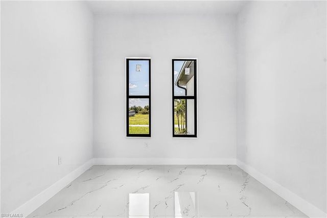 3227 NE 13th PL, Cape Coral, FL 33909
