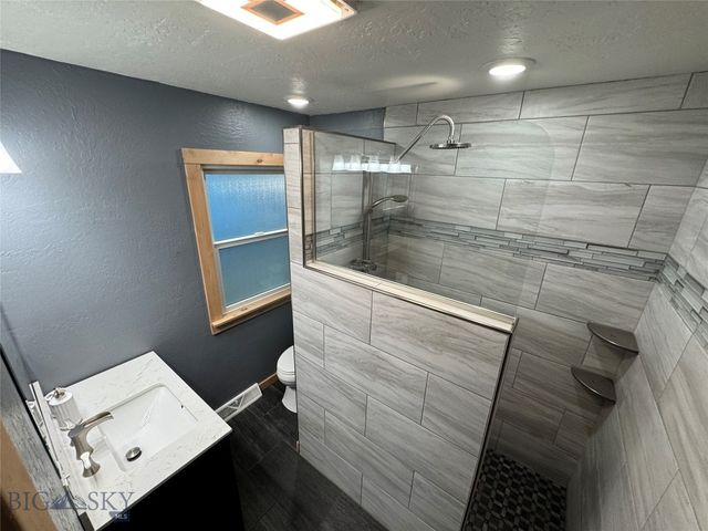 1902 Stuart Avenue, Butte, MT 59701