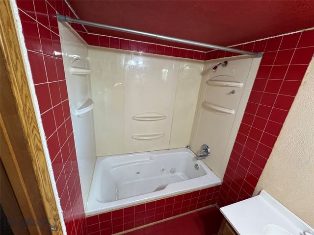 1902 Stuart Avenue, Butte, MT 59701