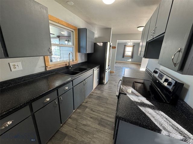 1902 Stuart Avenue, Butte, MT 59701