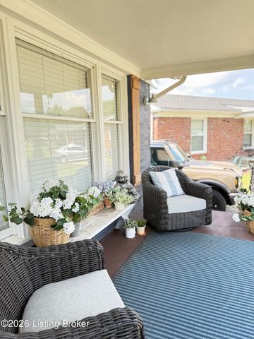 3460 Heatherfield Dr, Louisville, KY 40216