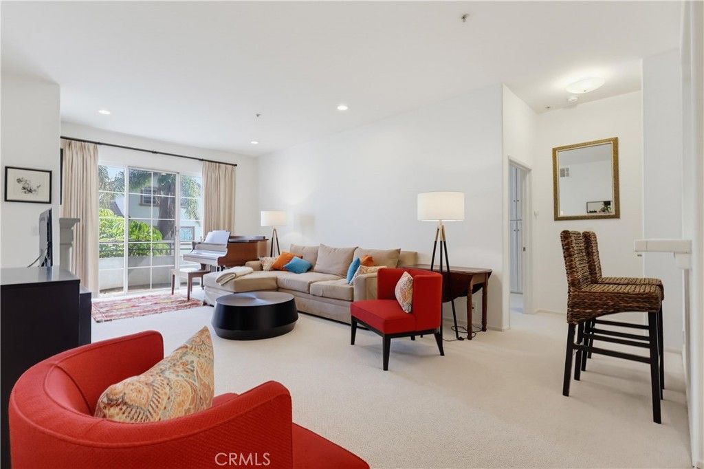 3535 Dunn Drive 201, Los Angeles, CA 90034 — photo 3