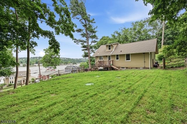 255 E Shore Trl, Sparta Twp., NJ 07871