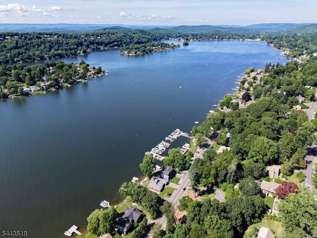 255 E Shore Trl, Sparta Twp., NJ 07871