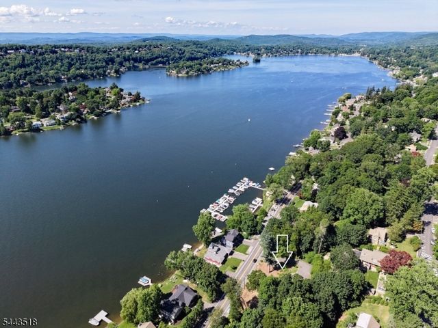 255 E Shore Trl, Sparta Twp., NJ 07871