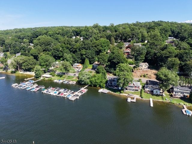 255 E Shore Trl, Sparta Twp., NJ 07871