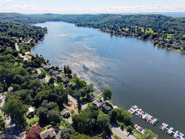 255 E Shore Trl, Sparta Twp., NJ 07871