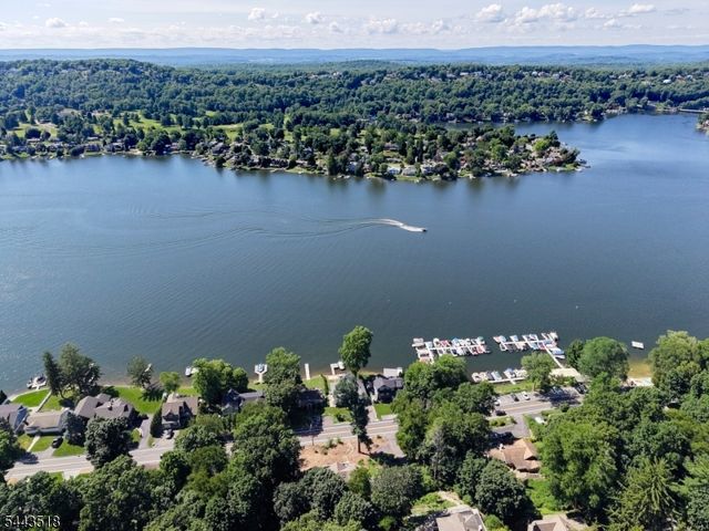 255 E Shore Trl, Sparta Twp., NJ 07871