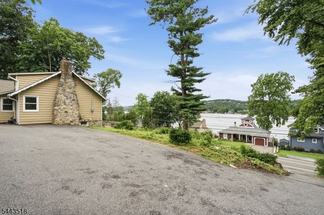 255 E Shore Trl, Sparta Twp., NJ 07871