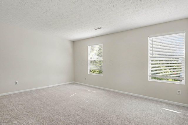 7512 Hemrich Drive, Canal Winchester, OH 43110