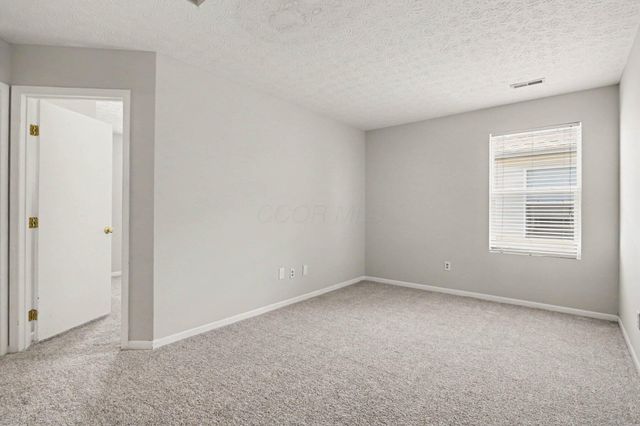 7512 Hemrich Drive, Canal Winchester, OH 43110