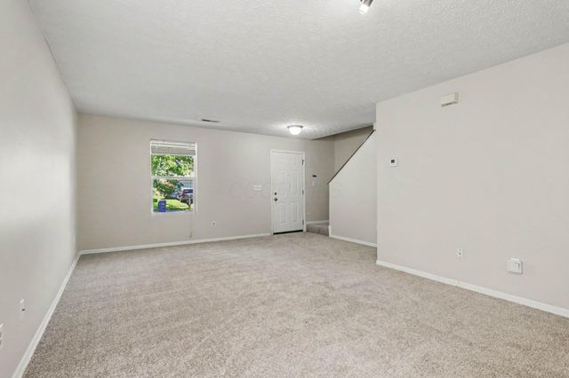7512 Hemrich Drive, Canal Winchester, OH 43110