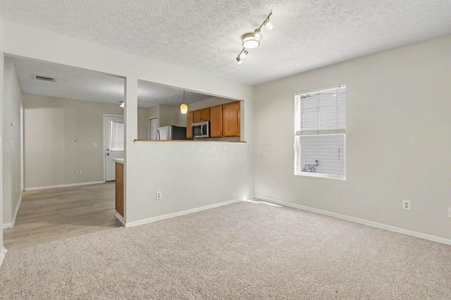 7512 Hemrich Drive, Canal Winchester, OH 43110