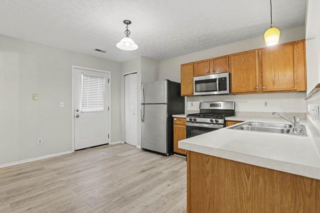 7512 Hemrich Drive, Canal Winchester, OH 43110