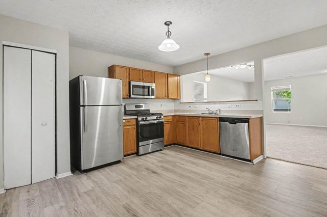 7512 Hemrich Drive, Canal Winchester, OH 43110