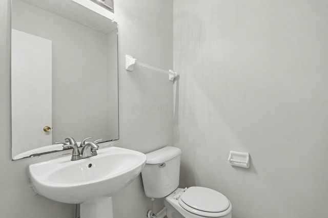 7512 Hemrich Drive, Canal Winchester, OH 43110
