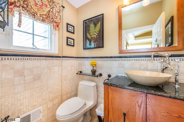 216 Sunset Ave, Westfield Town, NJ 07090