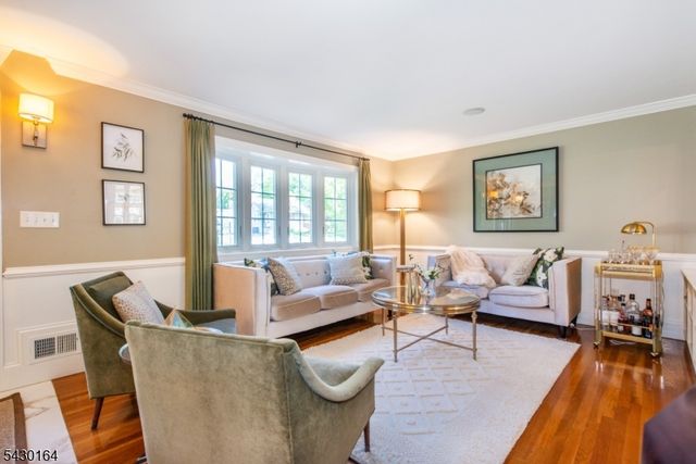 216 Sunset Ave, Westfield Town, NJ 07090