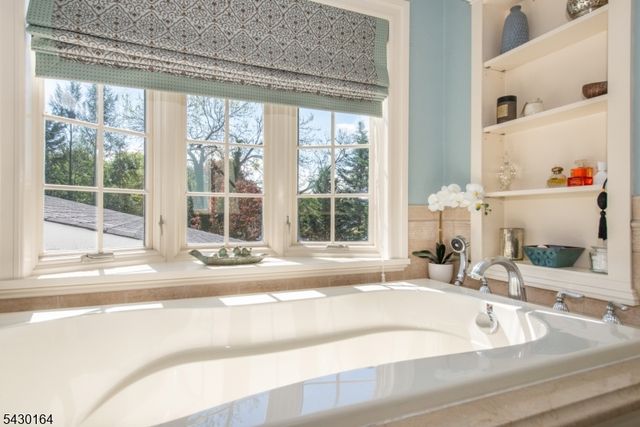 216 Sunset Ave, Westfield Town, NJ 07090