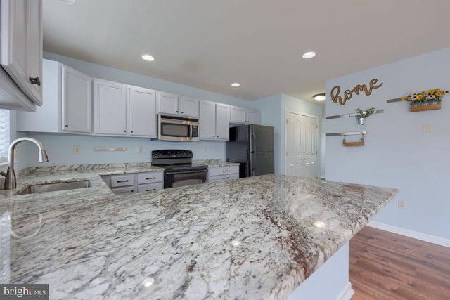 250 KENTSHIRE DR, Lancaster, PA 17603