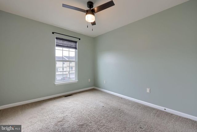 250 KENTSHIRE DR, Lancaster, PA 17603