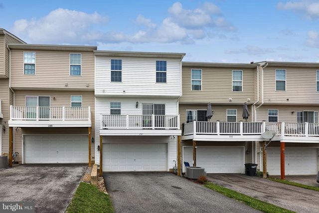 250 KENTSHIRE DR, Lancaster, PA 17603
