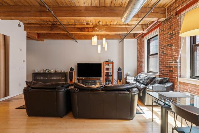 9 West Broadway 402, Boston, MA 02127