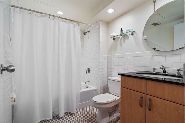 9 West Broadway 402, Boston, MA 02127