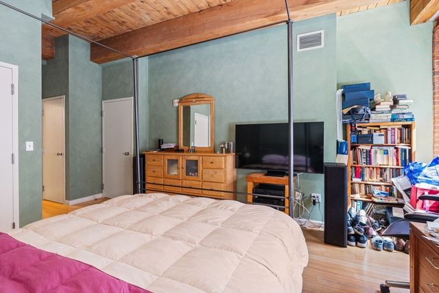 9 West Broadway 402, Boston, MA 02127