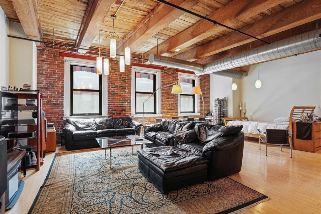 9 West Broadway 402, Boston, MA 02127