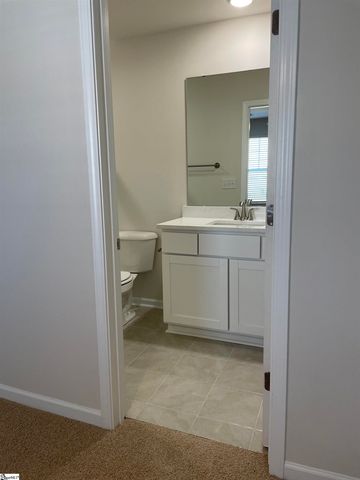 118 Mclauren Place, Fountain Inn, SC 29644