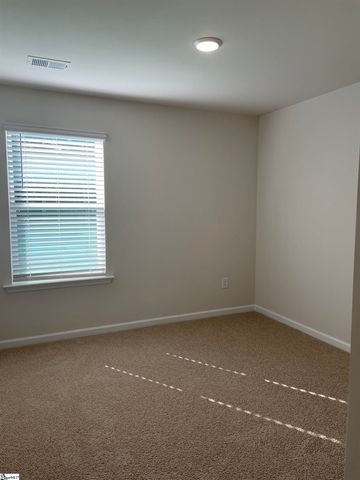 118 Mclauren Place, Fountain Inn, SC 29644