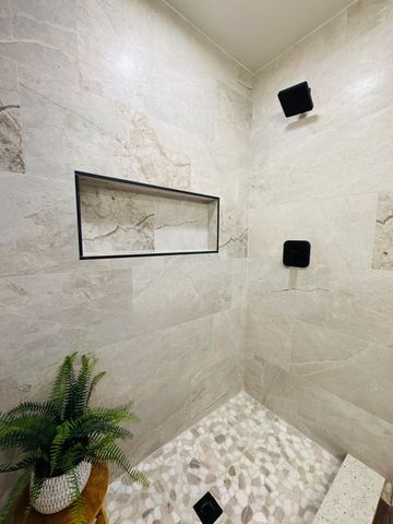 11 Avenida Alegre, Los Lunas, NM 87031