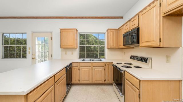 8632 Wood Forest, San Antonio, TX 78251