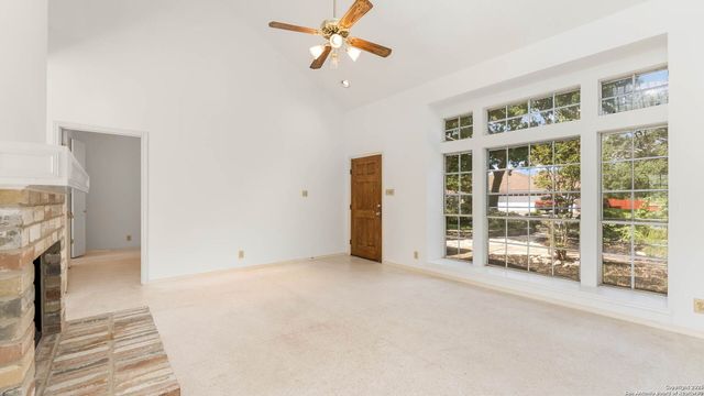 8632 Wood Forest, San Antonio, TX 78251