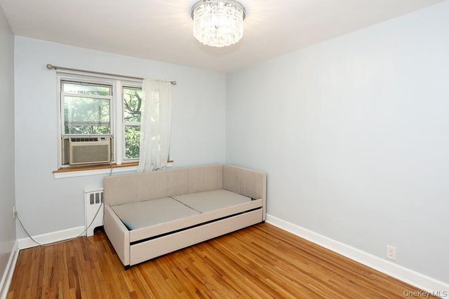 6-8 wooleys Lane B34, Great Neck, NY 11023