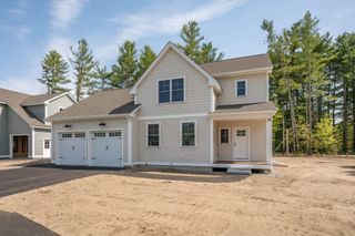 5 Wilderness Drive, Nashua, NH 03062