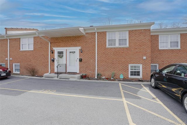 24 Alpine Drive F, Wappingers Falls, NY 12590