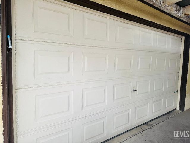 1337 Castaic Avenue, Bakersfield, CA 93308