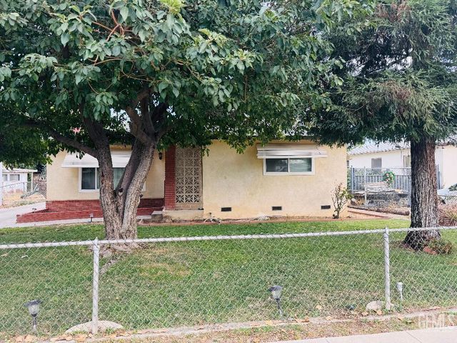 1337 Castaic Avenue, Bakersfield, CA 93308