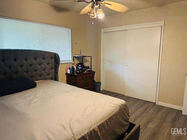 1337 Castaic Avenue, Bakersfield, CA 93308