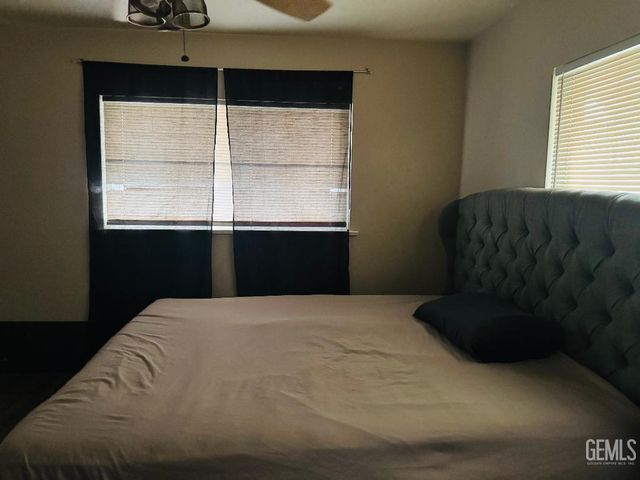 1337 Castaic Avenue, Bakersfield, CA 93308