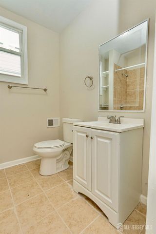 186 N 17th Street 1, East Orange, NJ 07017