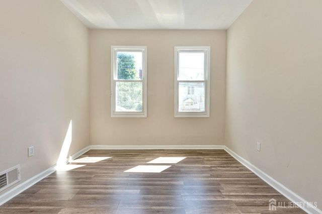 186 N 17th Street 1, East Orange, NJ 07017