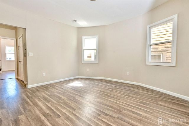 186 N 17th Street 1, East Orange, NJ 07017