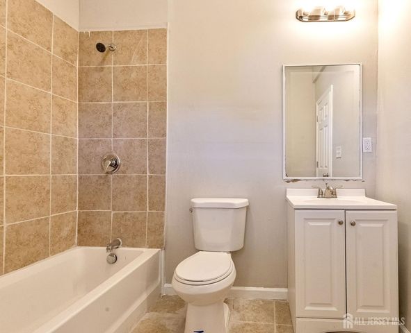 186 N 17th Street 1, East Orange, NJ 07017