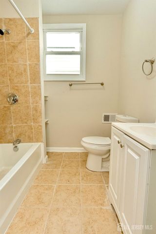186 N 17th Street 1, East Orange, NJ 07017