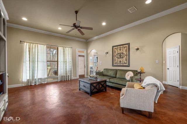 5763 Sumner Lane, Bossier City, LA 71112